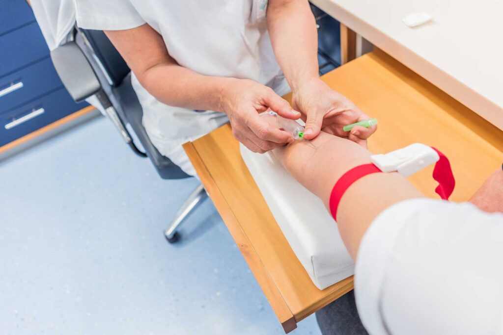 Blood draw - Dr. Aufmesser Radstadt / Obertauern