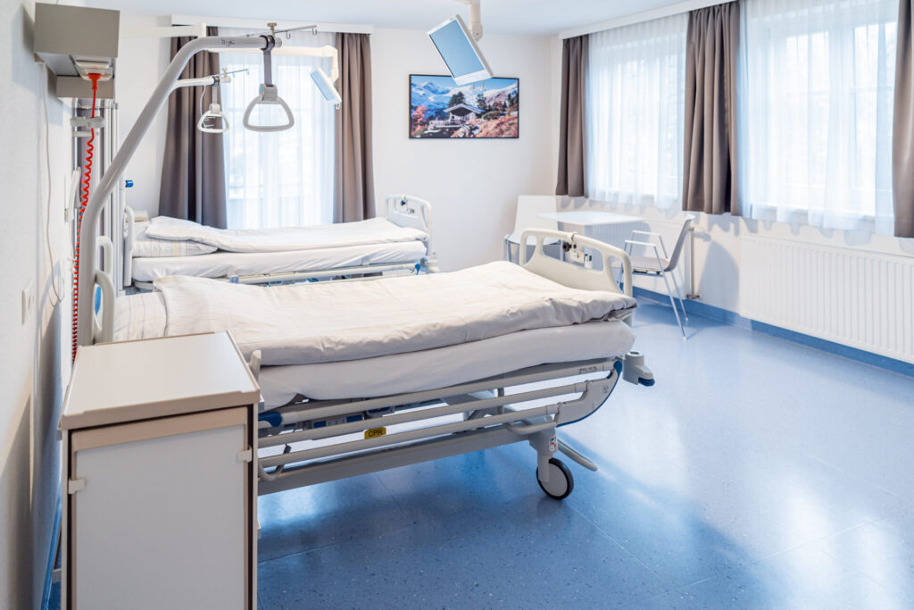 patientenzimmer sportklinik 06